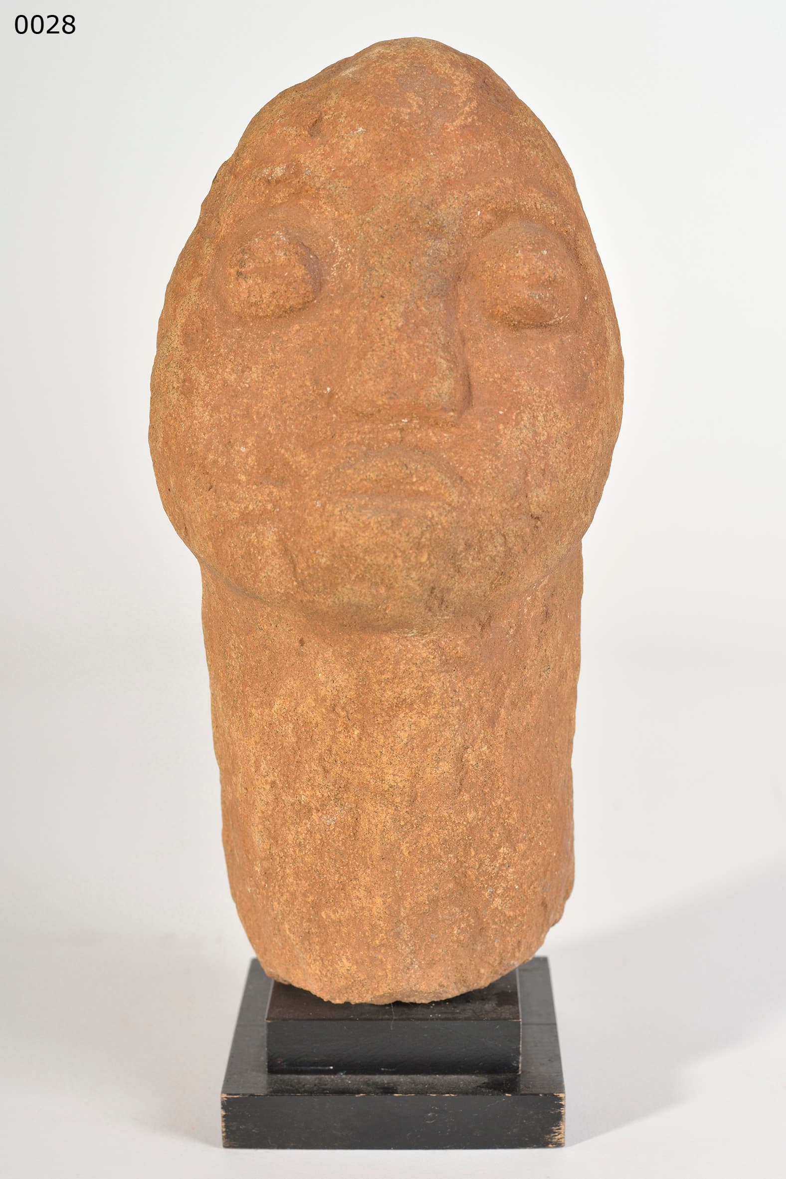 KURUMBA — tomb figure