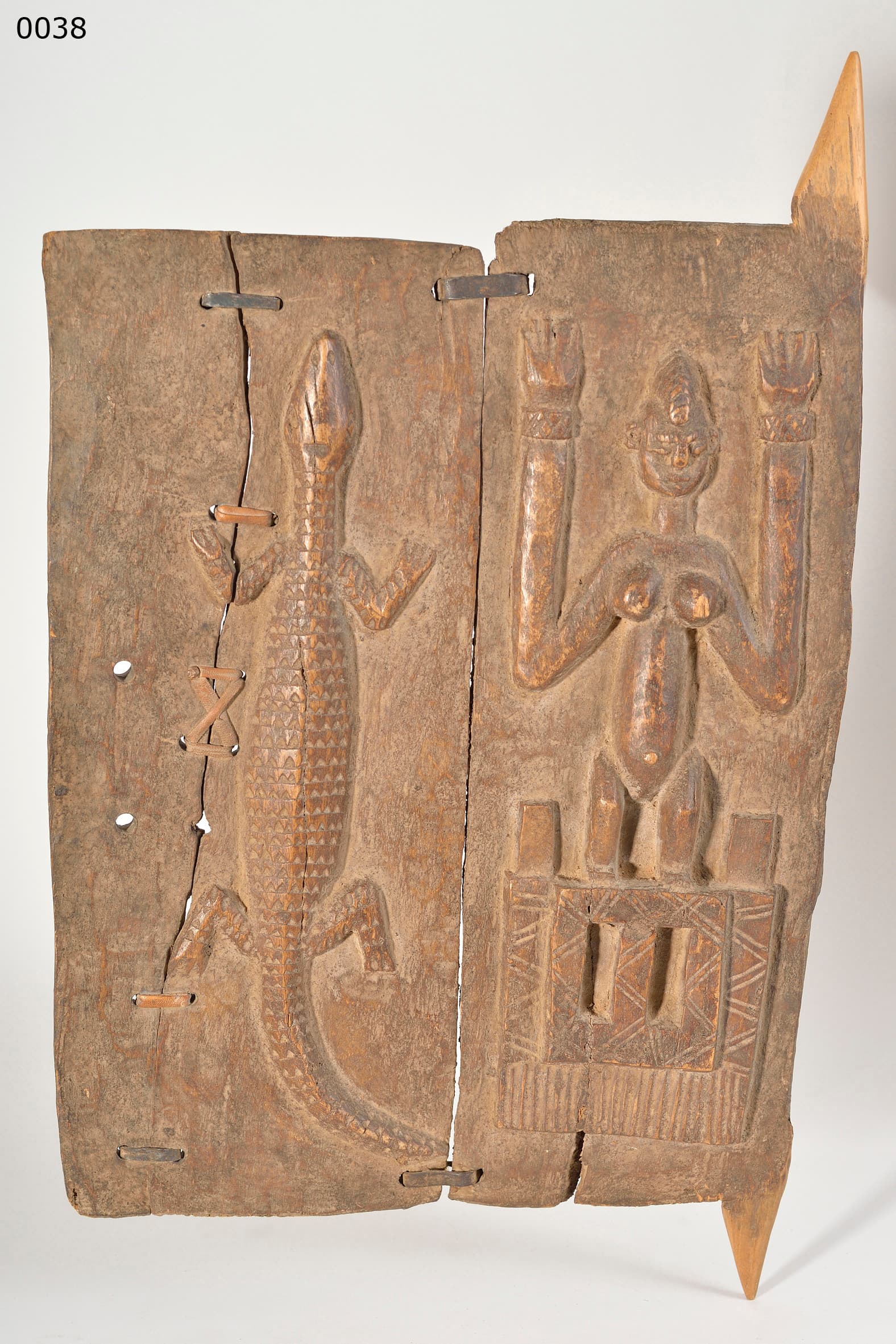 DOGON — window shutter