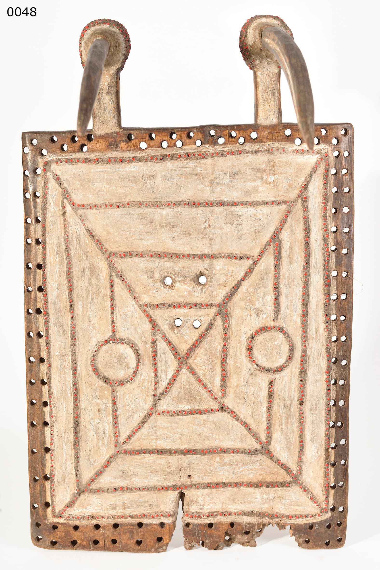 TUSIAN — plank mask (called LONIAKE)