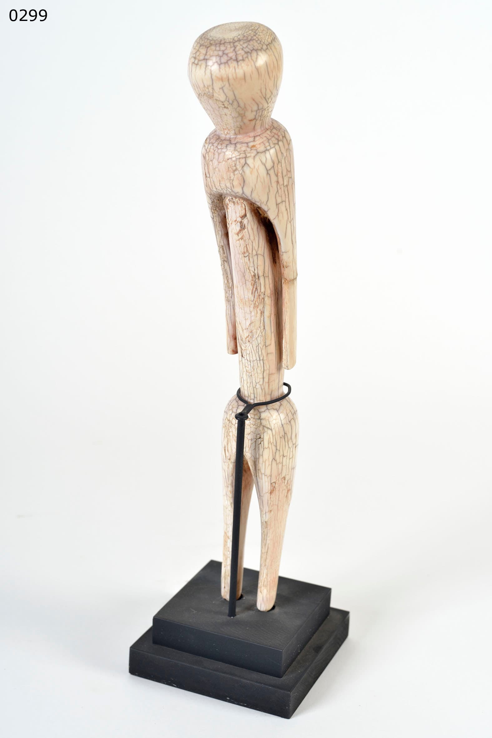 Lega — initiation figure (Iginga)