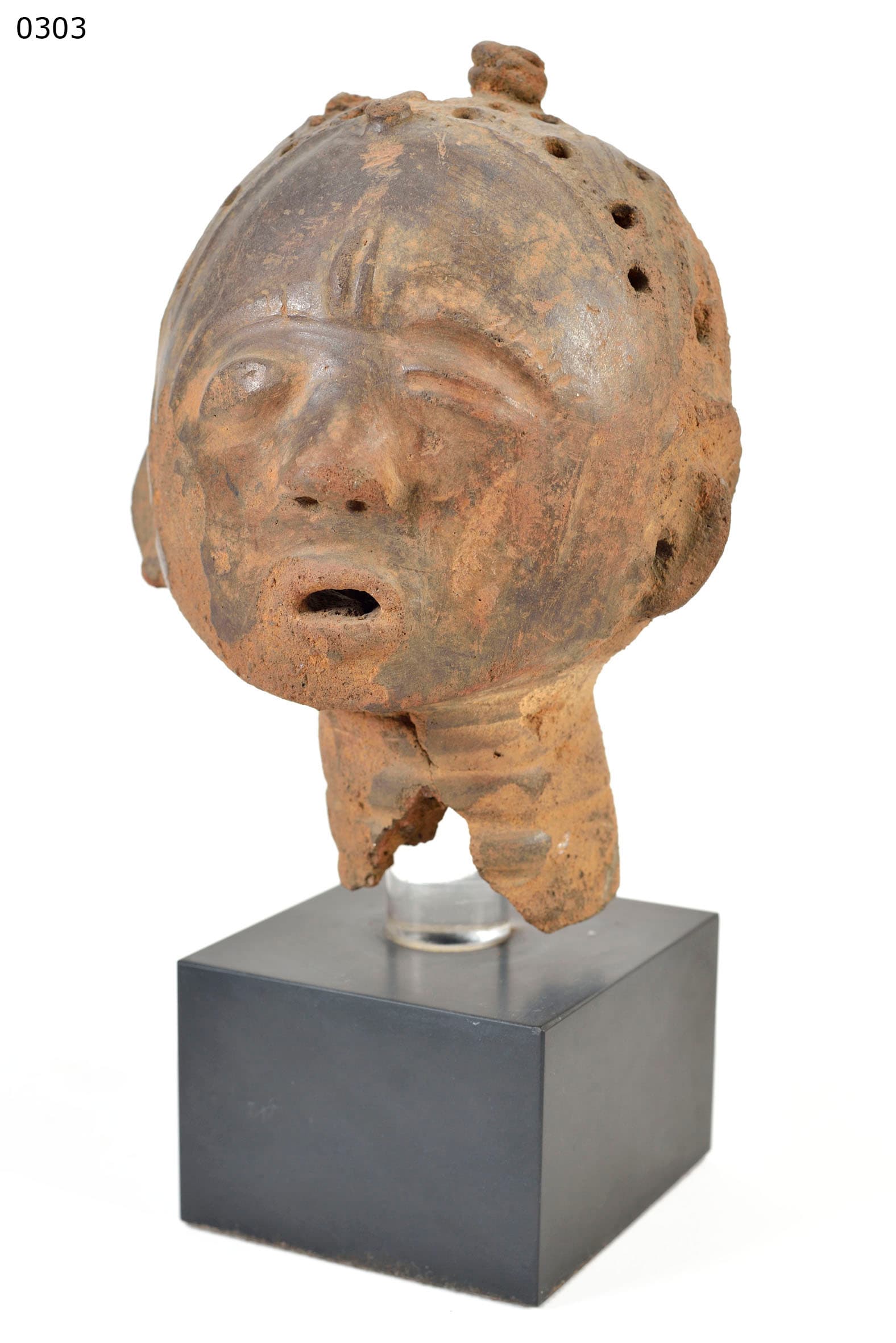 Akan — funerary head