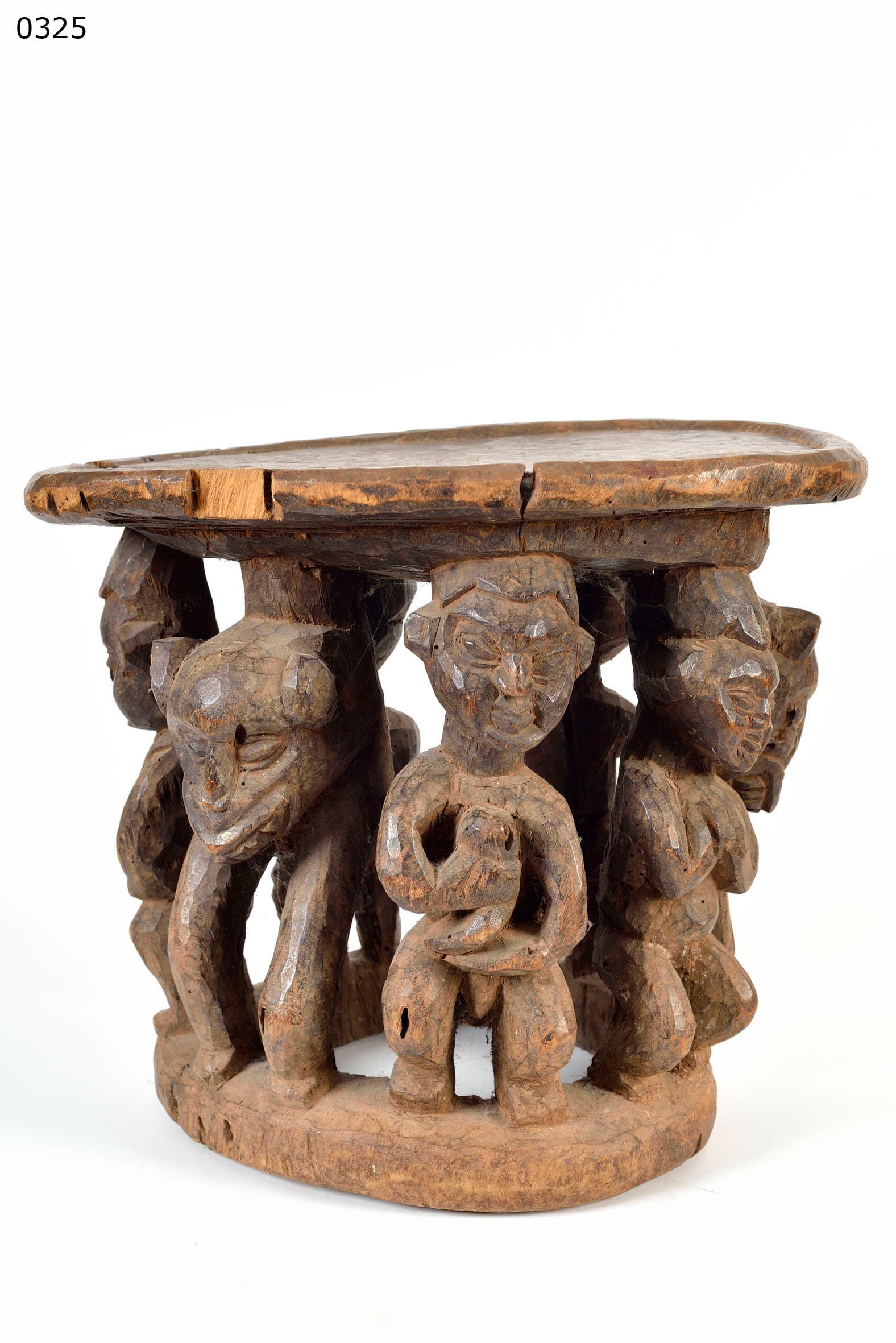 BAMILEKE — ritual stool