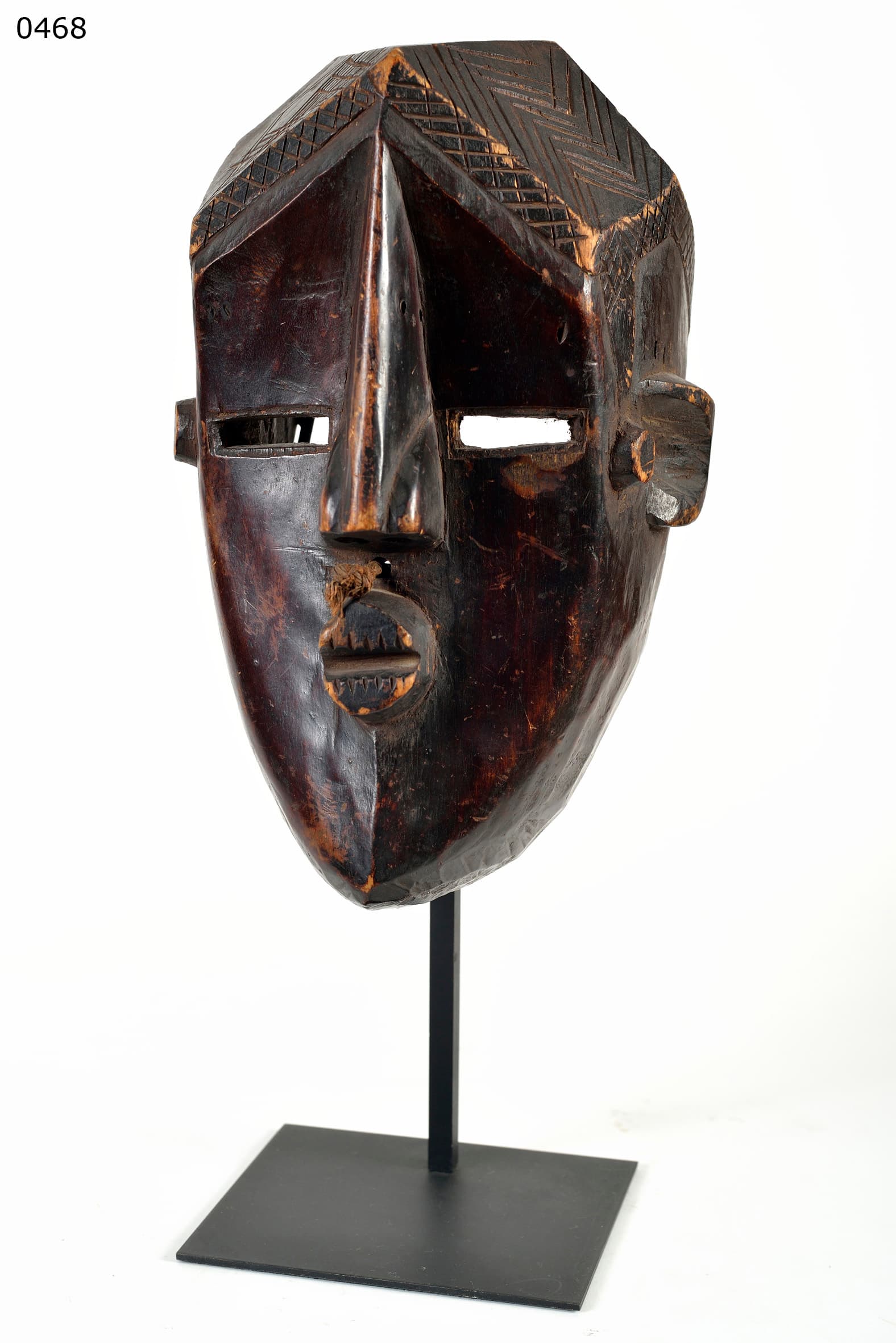 Lwalwa — mask