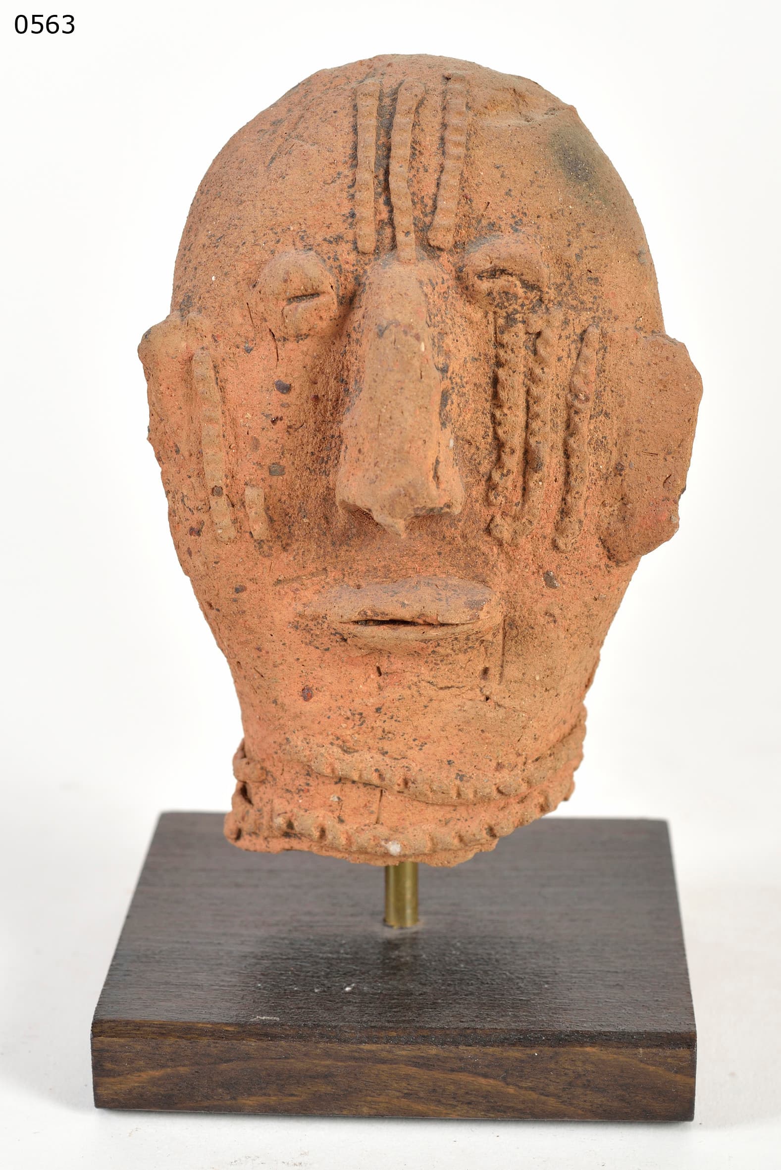 YELWA — head of statue