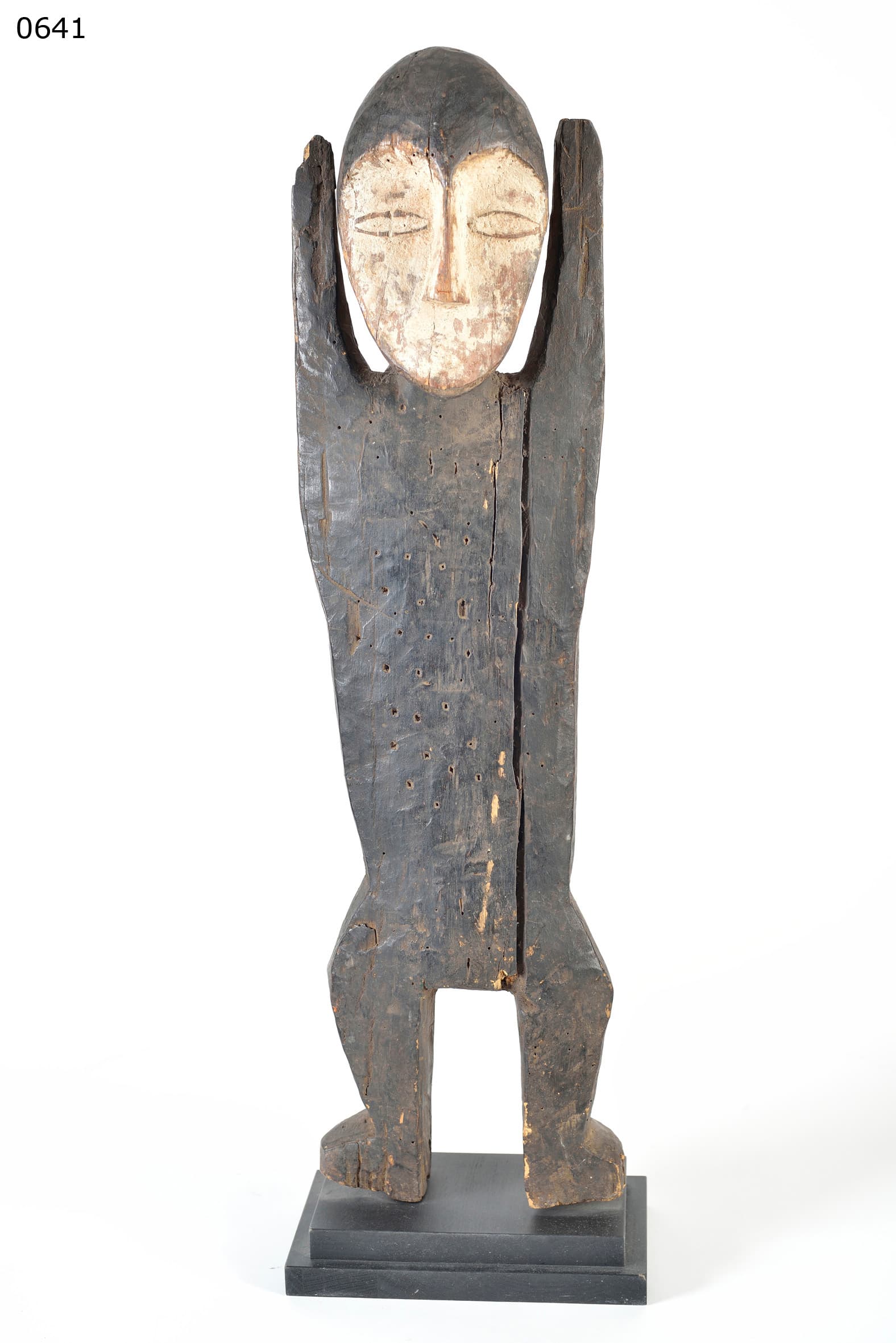 LEGA — statue de pouvoir