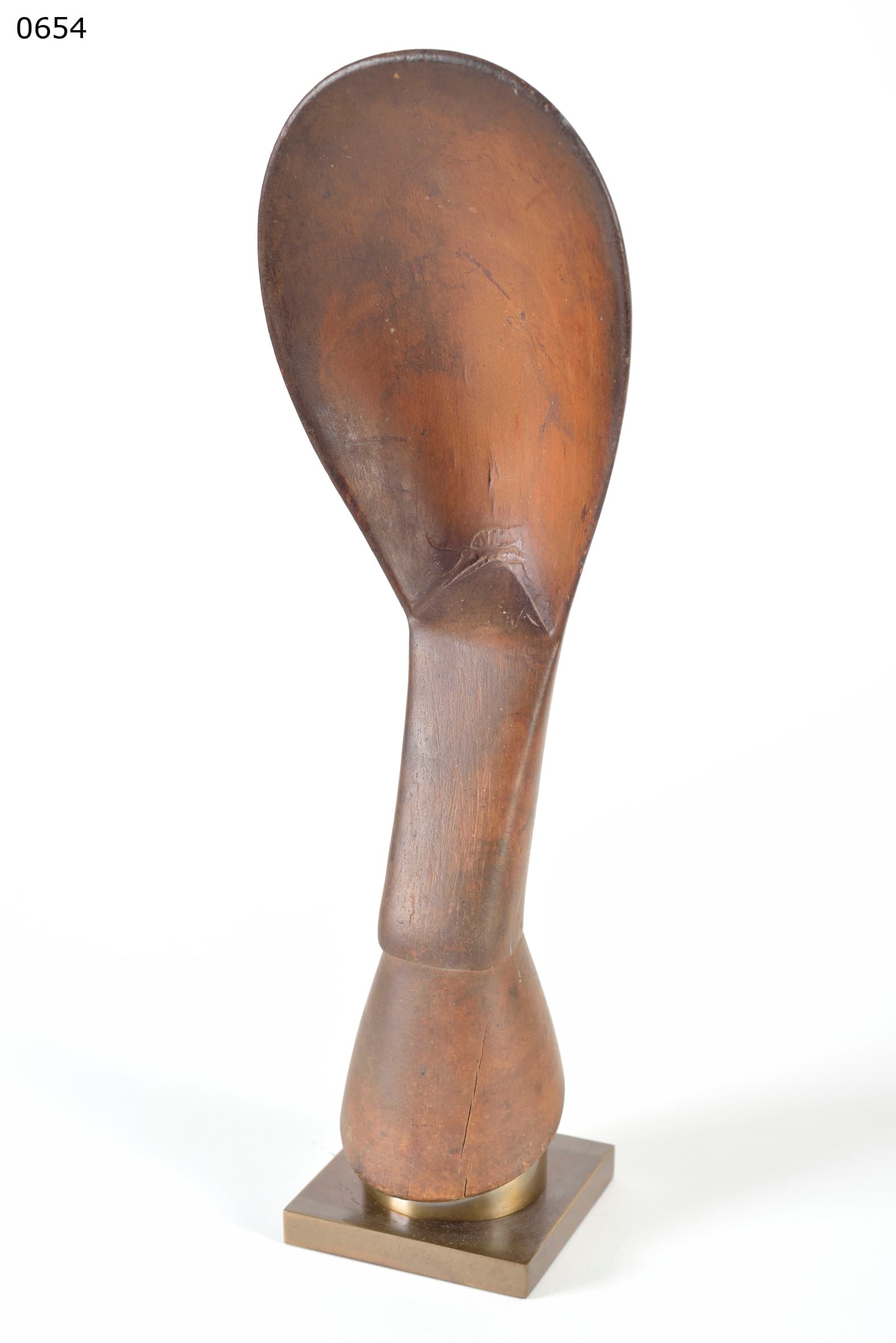 KULANGO — ceremonial spoon on METRA socle