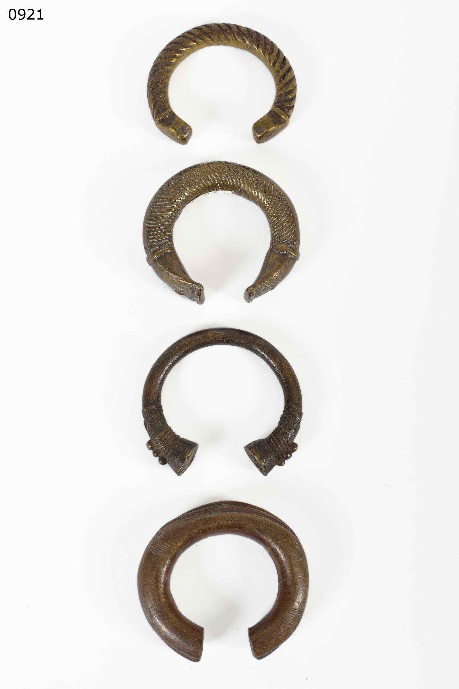 WEST AFRICA — quatre bracelets
