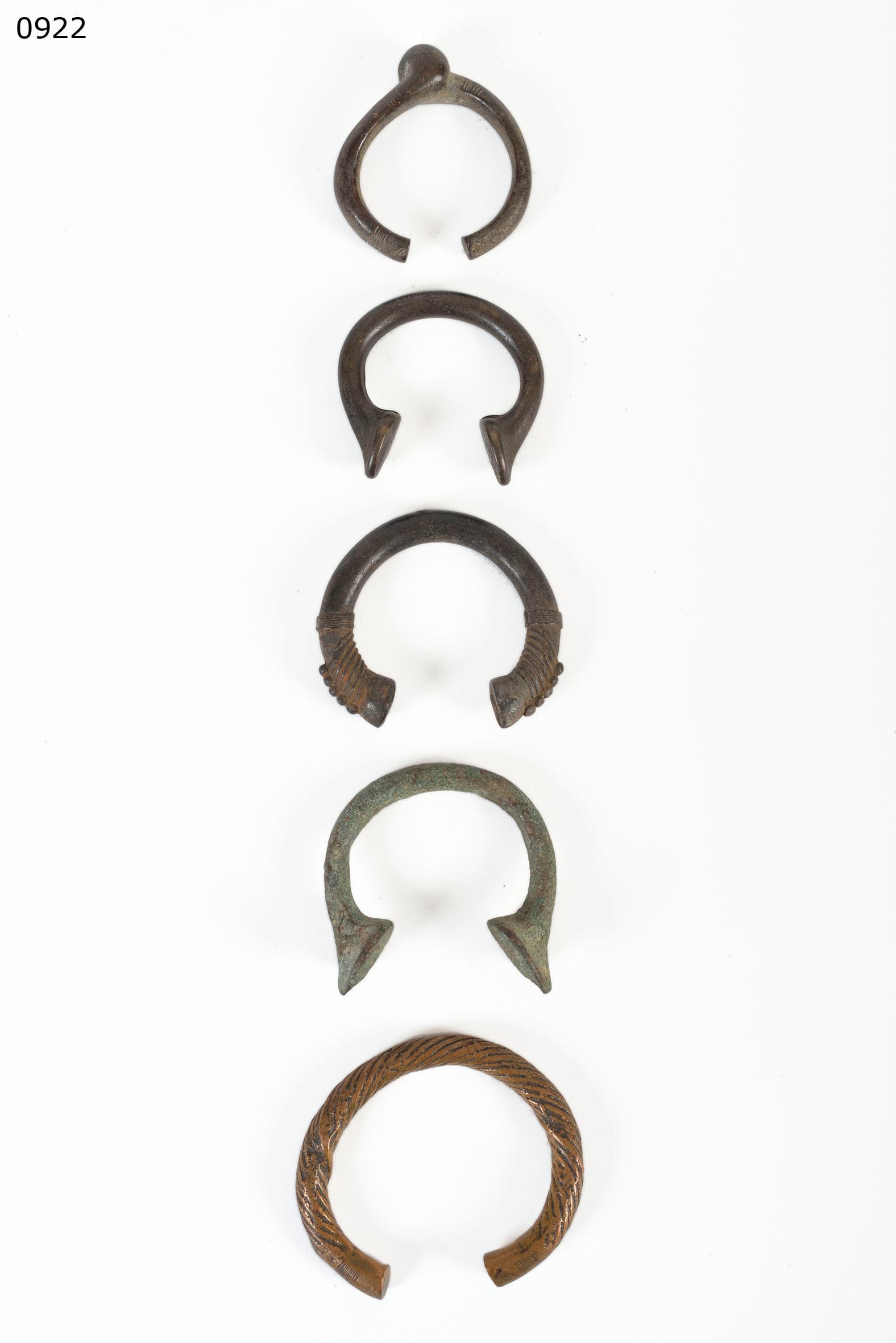 WEST AFRICA — cinq bracelets