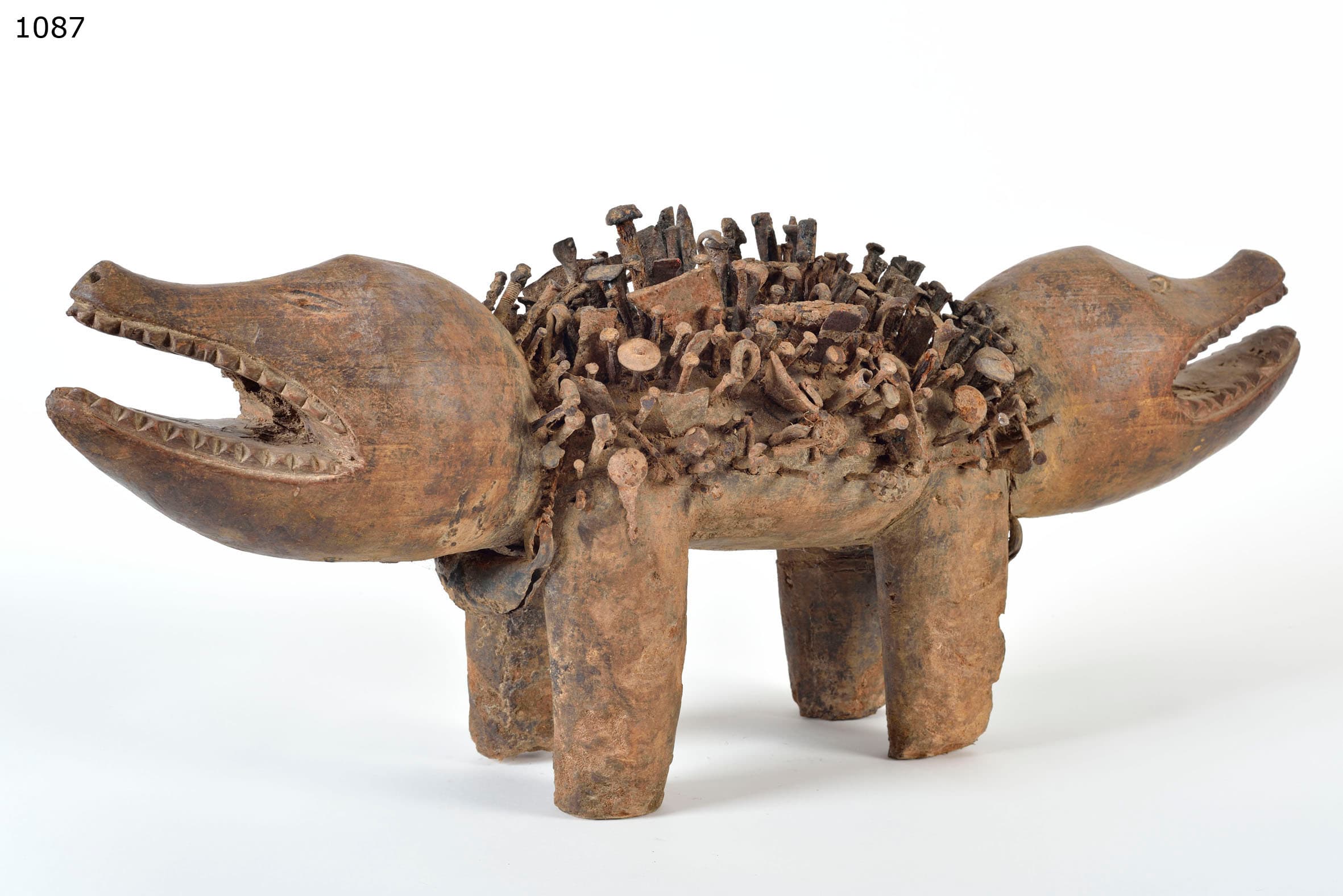 KONGO — figure de pouvoir de l'autel des animaux