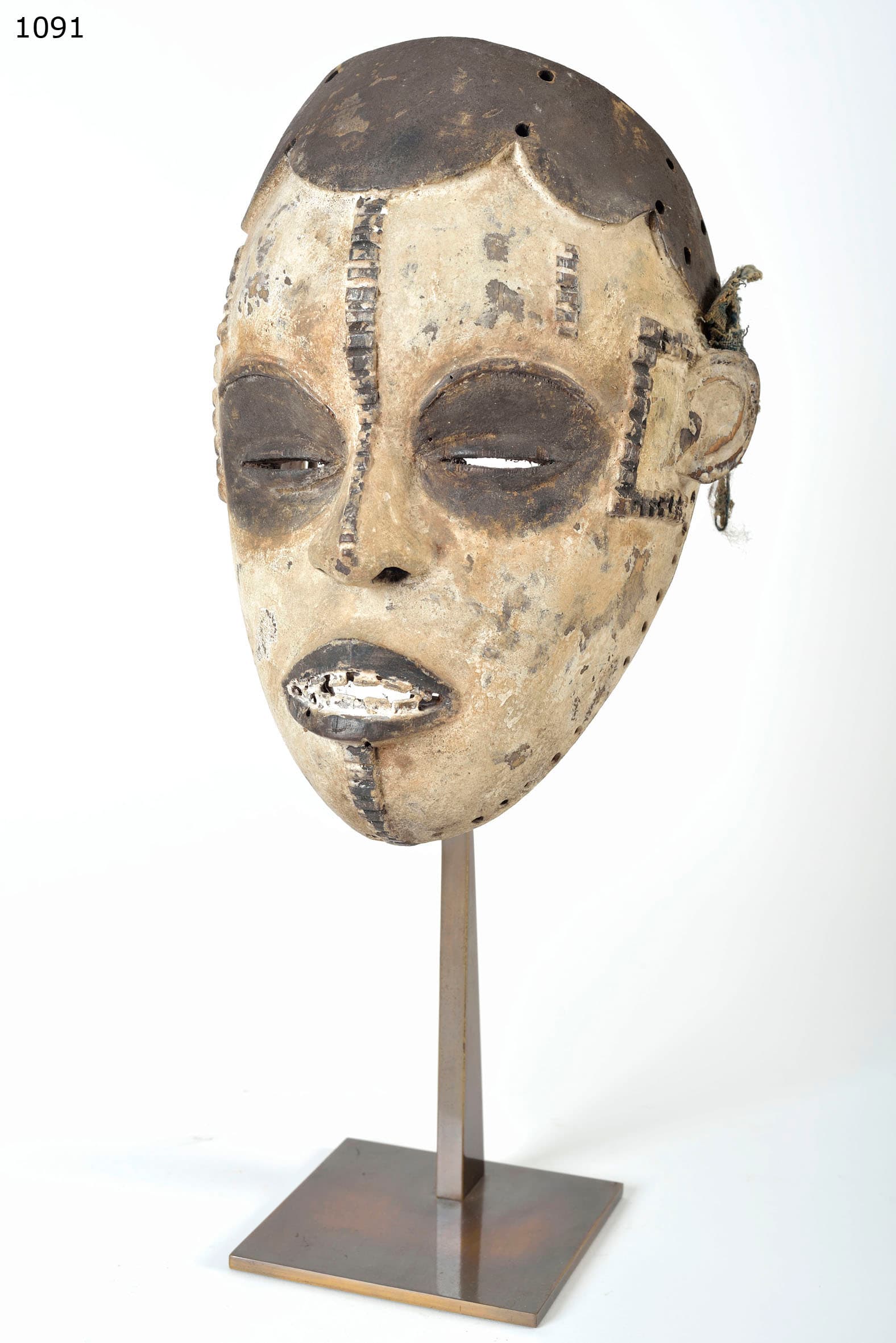 Idoma — masque de protection sur socle METRA